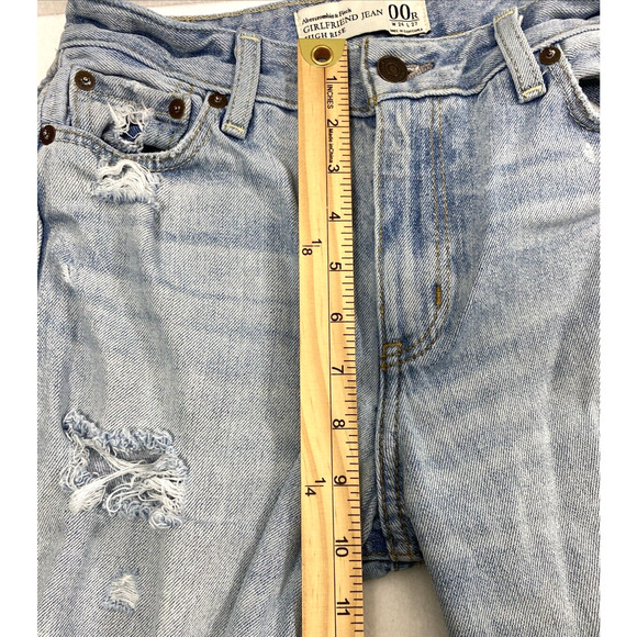 Abercrombie & Fitch Jeans Womens Size 00 Girlfriend Hi Rise Destroyed Light Wash - Picture 6 of 12